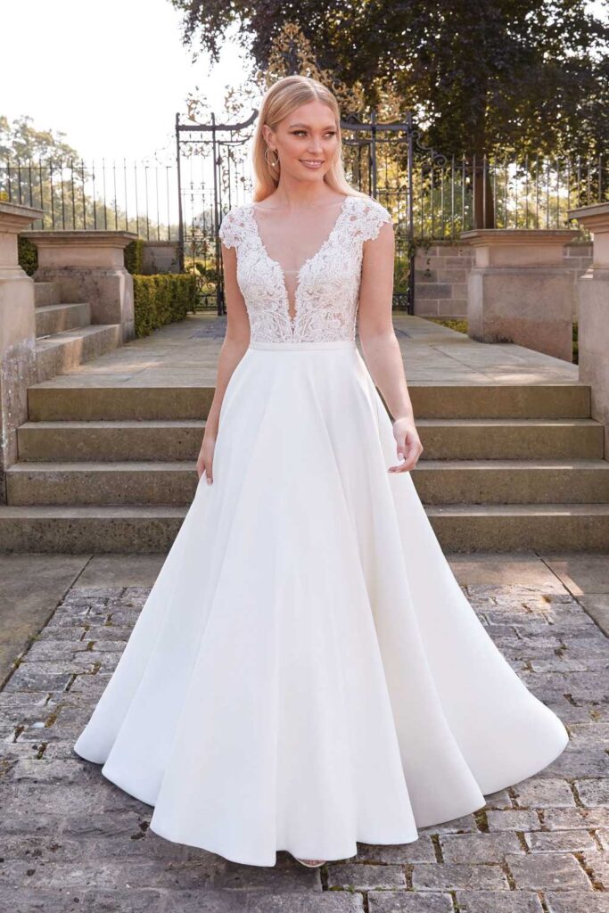 Amore Bridal - Justin Alexander 2023 Wedding Dress